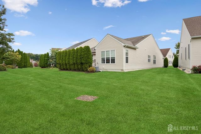 36 Einstein Way, East Windsor, NJ 08512