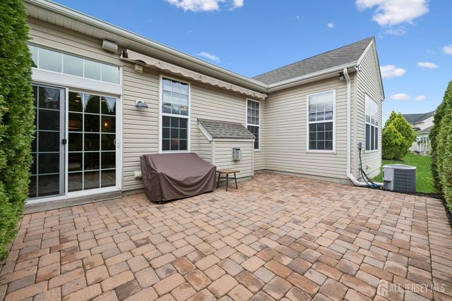 36 Einstein Way, East Windsor, NJ 08512