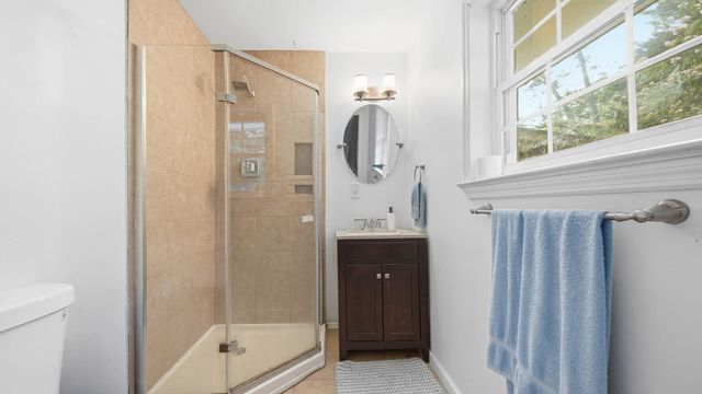 9121 N Hickory Valley Road, Chattanooga, TN 37416