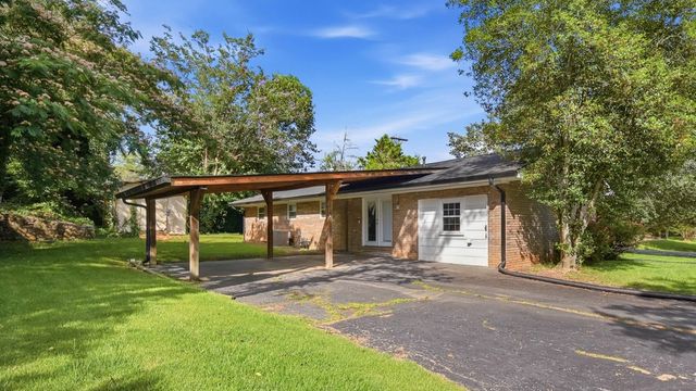 9121 N Hickory Valley Road, Chattanooga, TN 37416