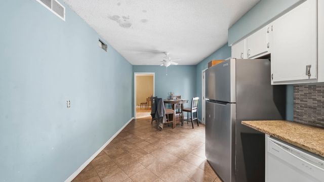 9121 N Hickory Valley Road, Chattanooga, TN 37416