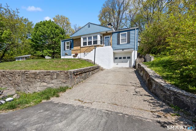 35 Bilby Drive, Wolcott, CT 06716