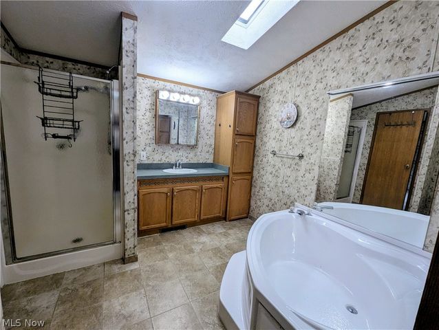 592 Sandtrap Circle, Painesville, OH 44077