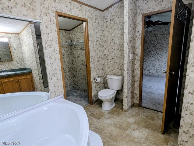 592 Sandtrap Circle, Painesville, OH 44077