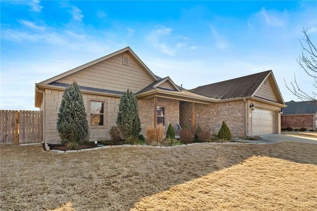 605 Chamberlain Road, Prairie Grove, AR 72753