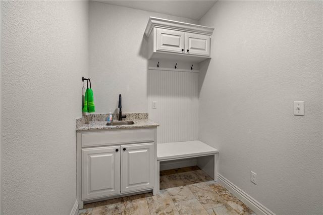 605 Chamberlain Road, Prairie Grove, AR 72753