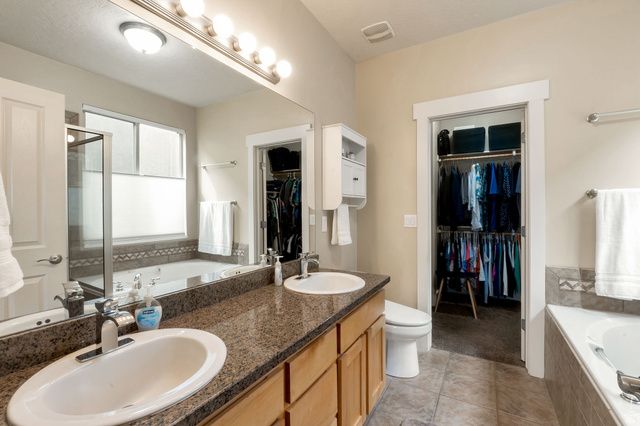 10272 S EAGLE CLIFF WAY, Sandy, UT 84092