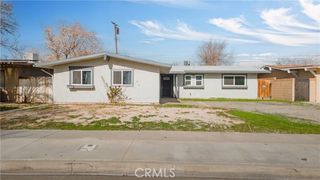 1041 W Avenue H2, Lancaster, CA 93534