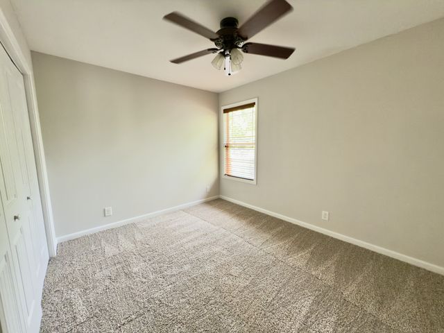 638 Hidden Valley Dr, Clarksville, TN 37040
