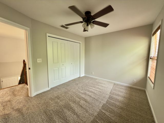 638 Hidden Valley Dr, Clarksville, TN 37040