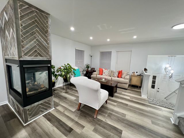 113 W Big Horn Drive, Hainesville, IL 60073