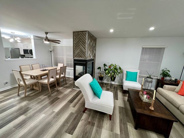 113 W Big Horn Drive, Hainesville, IL 60073