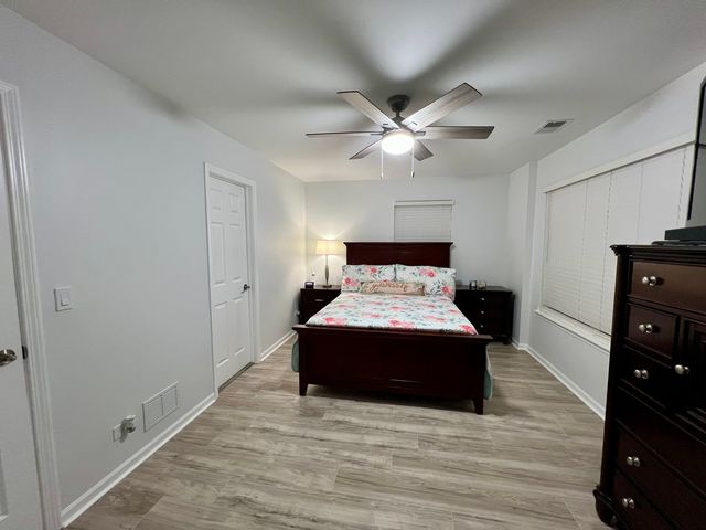 113 W Big Horn Drive, Hainesville, IL 60073