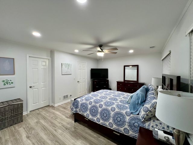 113 W Big Horn Drive, Hainesville, IL 60073