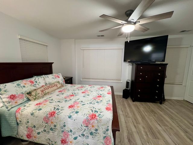 113 W Big Horn Drive, Hainesville, IL 60073