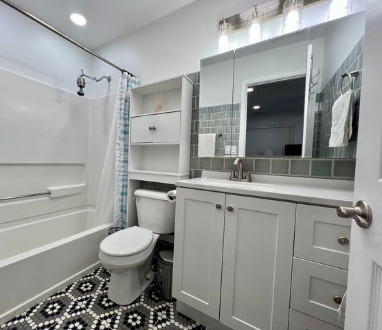 113 W Big Horn Drive, Hainesville, IL 60073