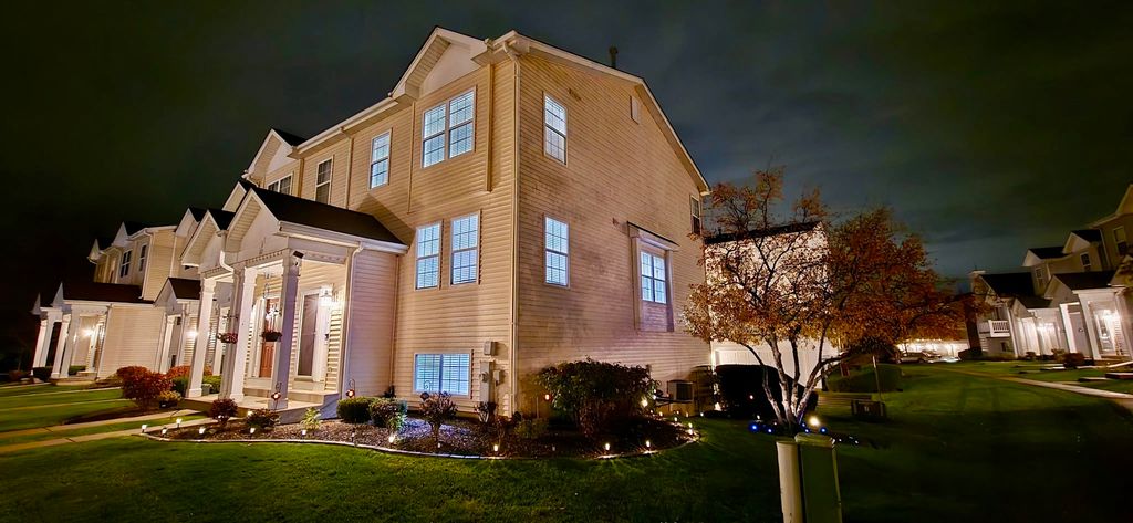 113 W Big Horn Drive, Hainesville, IL 60073