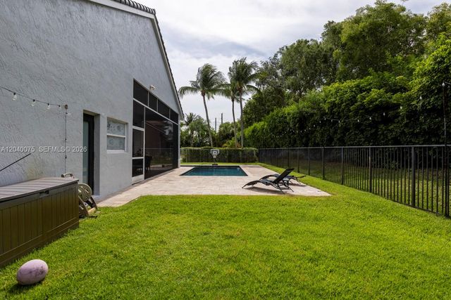 19700 Dinner Key Dr, Boca Raton, FL 33498