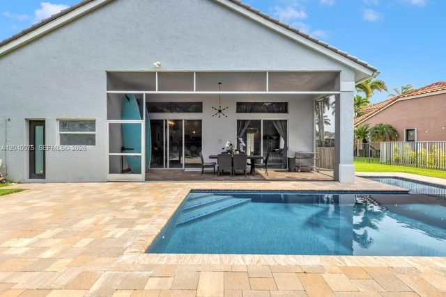 19700 Dinner Key Dr, Boca Raton, FL 33498
