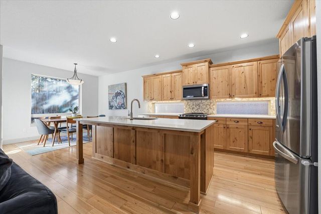 1713 NW Precision Lane, Bend, OR 97703