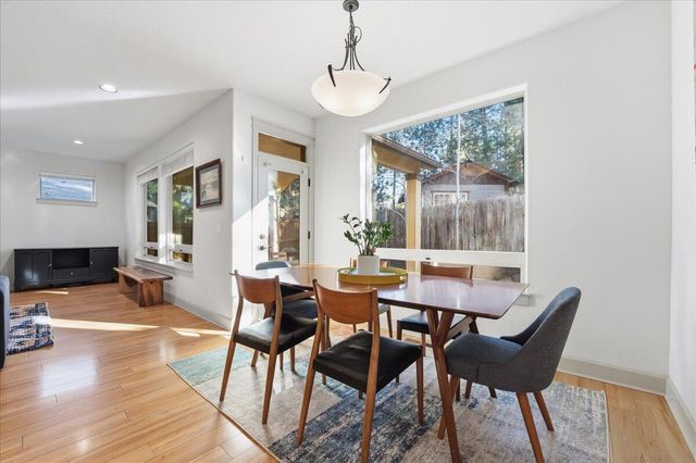 1713 NW Precision Lane, Bend, OR 97703