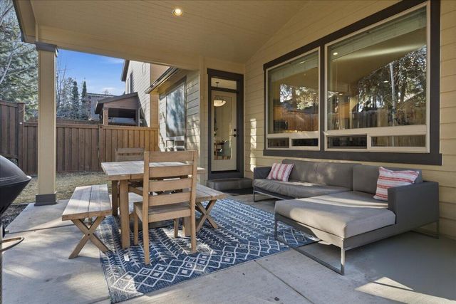 1713 NW Precision Lane, Bend, OR 97703