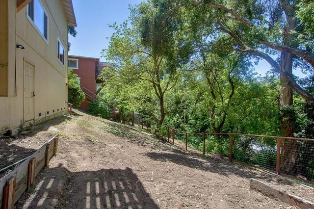 41 Grandview Avenue, Felton, CA 95018