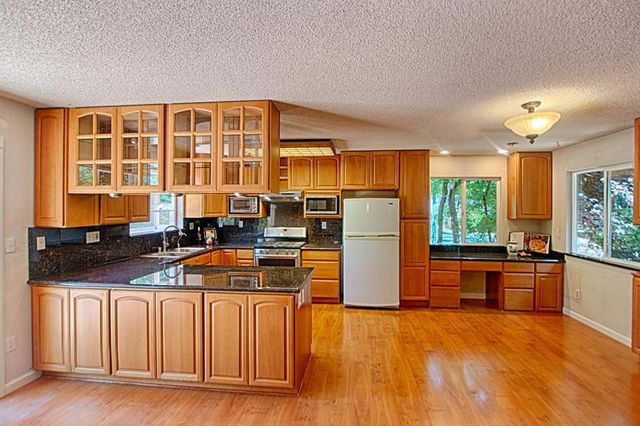 41 Grandview Avenue, Felton, CA 95018