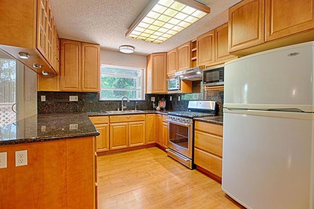 41 Grandview Avenue, Felton, CA 95018