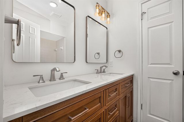 14603 Dawn Vale Drive, Houston, TX 77062