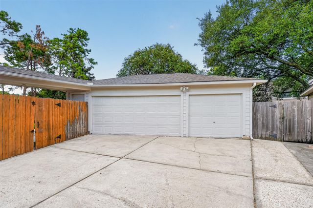 14603 Dawn Vale Drive, Houston, TX 77062