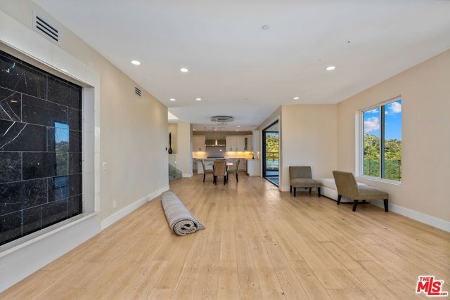 8041 Bulwer Drive, Los Angeles, CA 90046