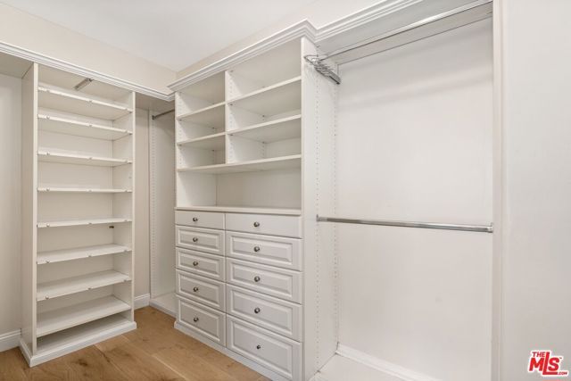 8041 Bulwer Drive, Los Angeles, CA 90046