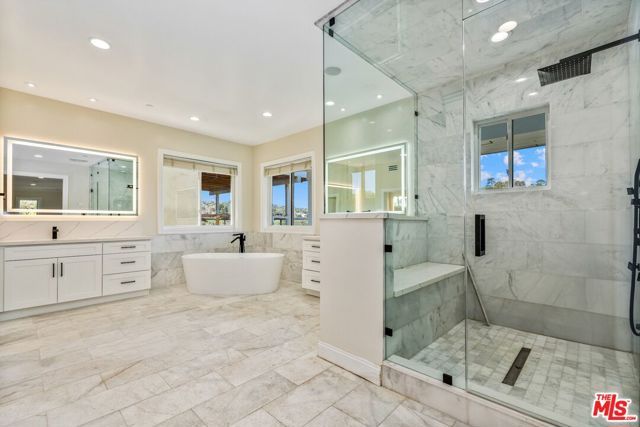 8041 Bulwer Drive, Los Angeles, CA 90046