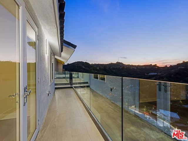 8041 Bulwer Drive, Los Angeles, CA 90046