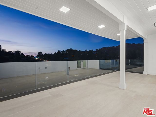 8041 Bulwer Drive, Los Angeles, CA 90046