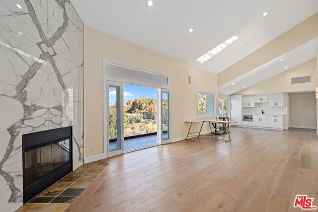 8041 Bulwer Drive, Los Angeles, CA 90046