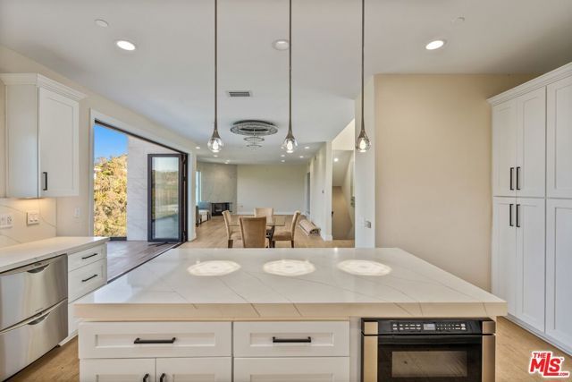 8041 Bulwer Drive, Los Angeles, CA 90046