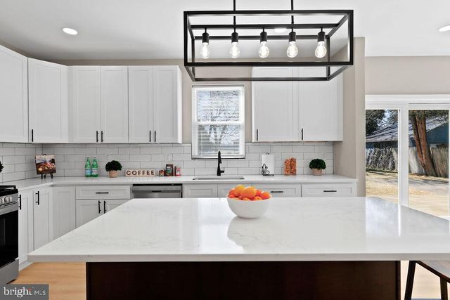 925 UNION LANDING, Cinnaminson, NJ 08077