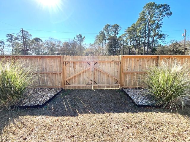 1010 Irwin St, Dothan, AL 36301