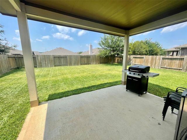 2521 Amy Lee Drive, Conroe, TX 77304