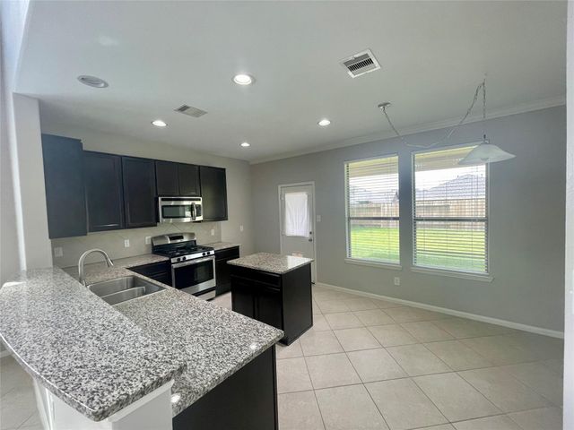 2521 Amy Lee Drive, Conroe, TX 77304