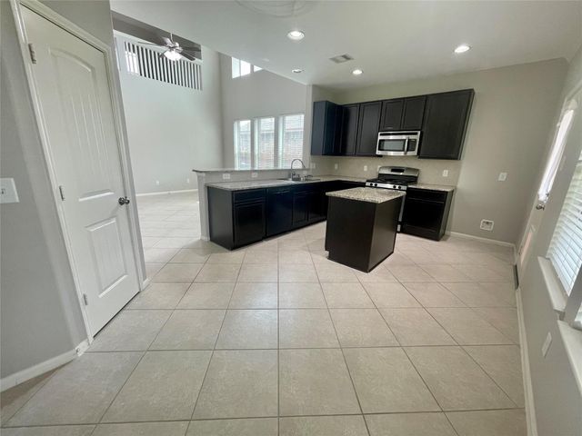 2521 Amy Lee Drive, Conroe, TX 77304