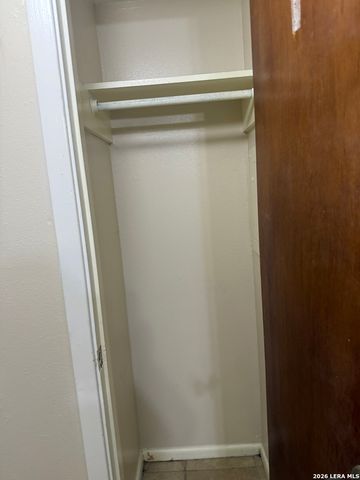 923 Vance Jackson Rd Apt 1301, San Antonio, TX 78201