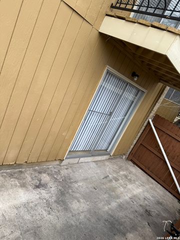 923 Vance Jackson Rd Apt 1301, San Antonio, TX 78201