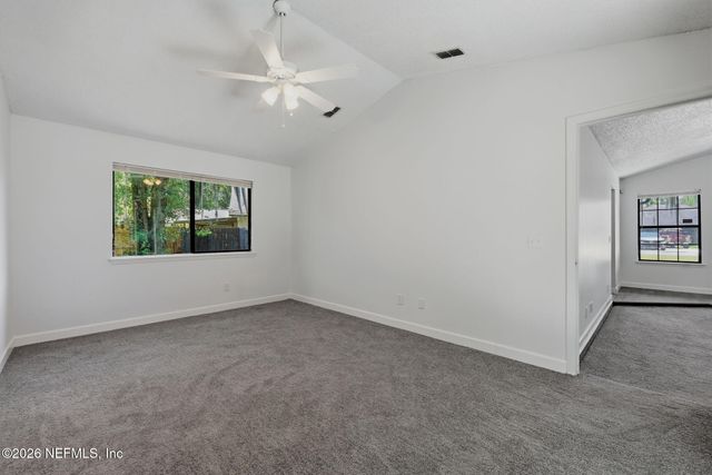 1828 SHERWOOD Drive, Middleburg, FL 32068