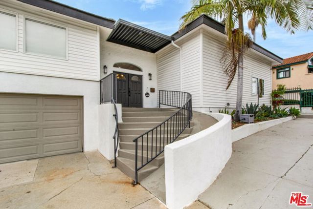 5625 S Sherbourne Drive, Los Angeles, CA 90056