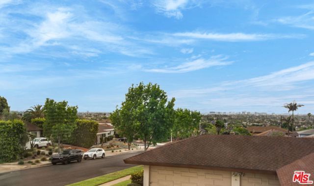 5625 S Sherbourne Drive, Los Angeles, CA 90056