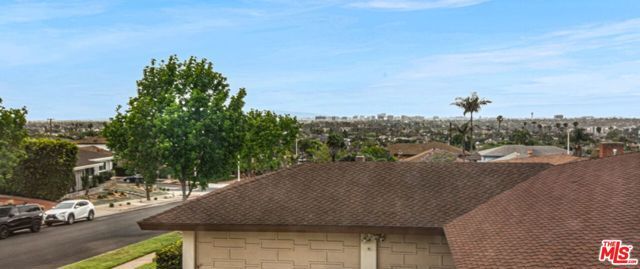 5625 S Sherbourne Drive, Los Angeles, CA 90056