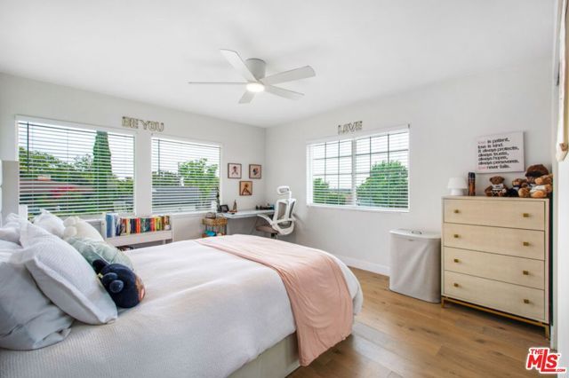 5625 S Sherbourne Drive, Los Angeles, CA 90056